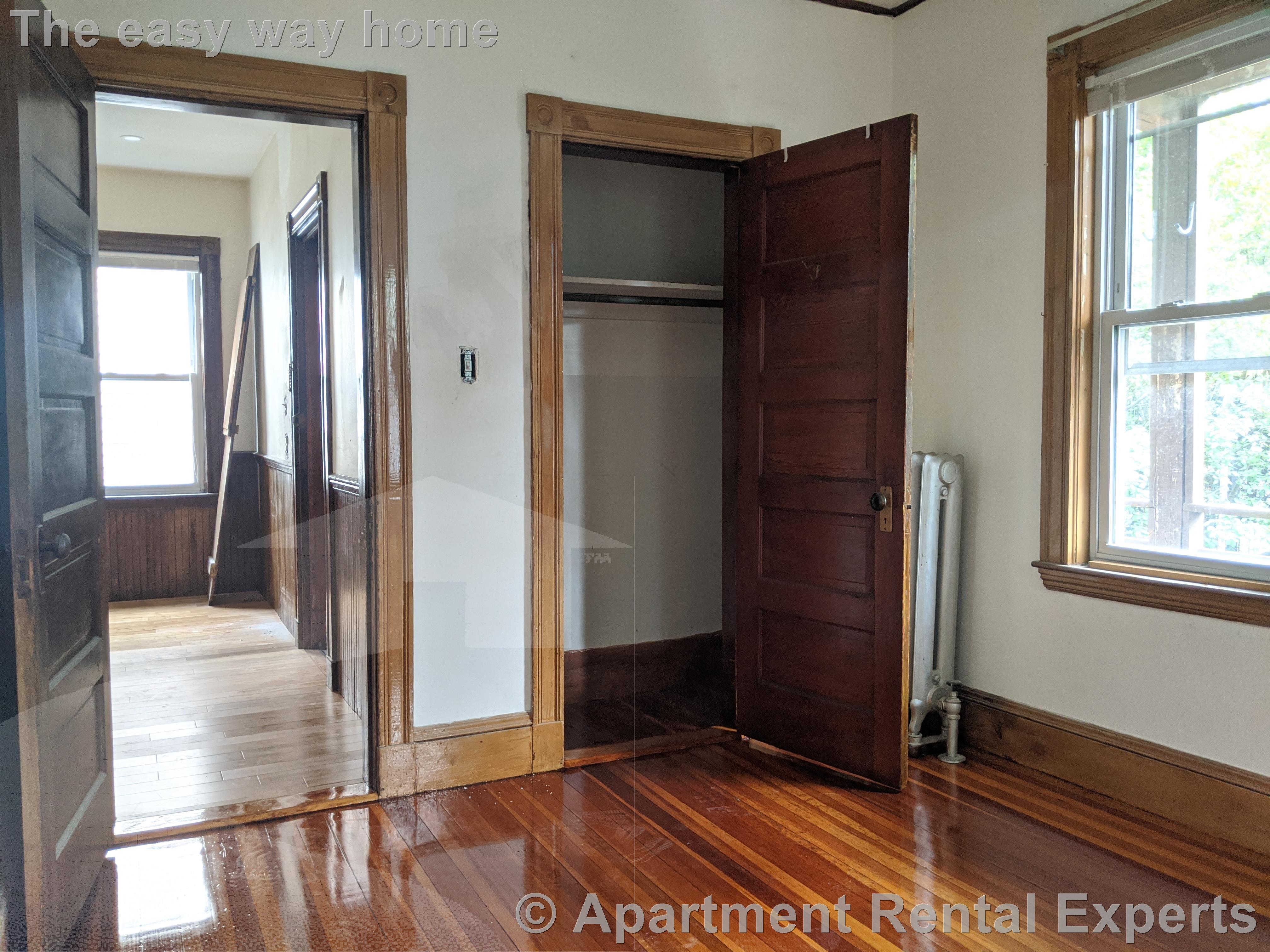 3 bed, 1 bath apartment for rent at 7-9 Belknap St Unit 3, Teele Square — photo 20 of 23