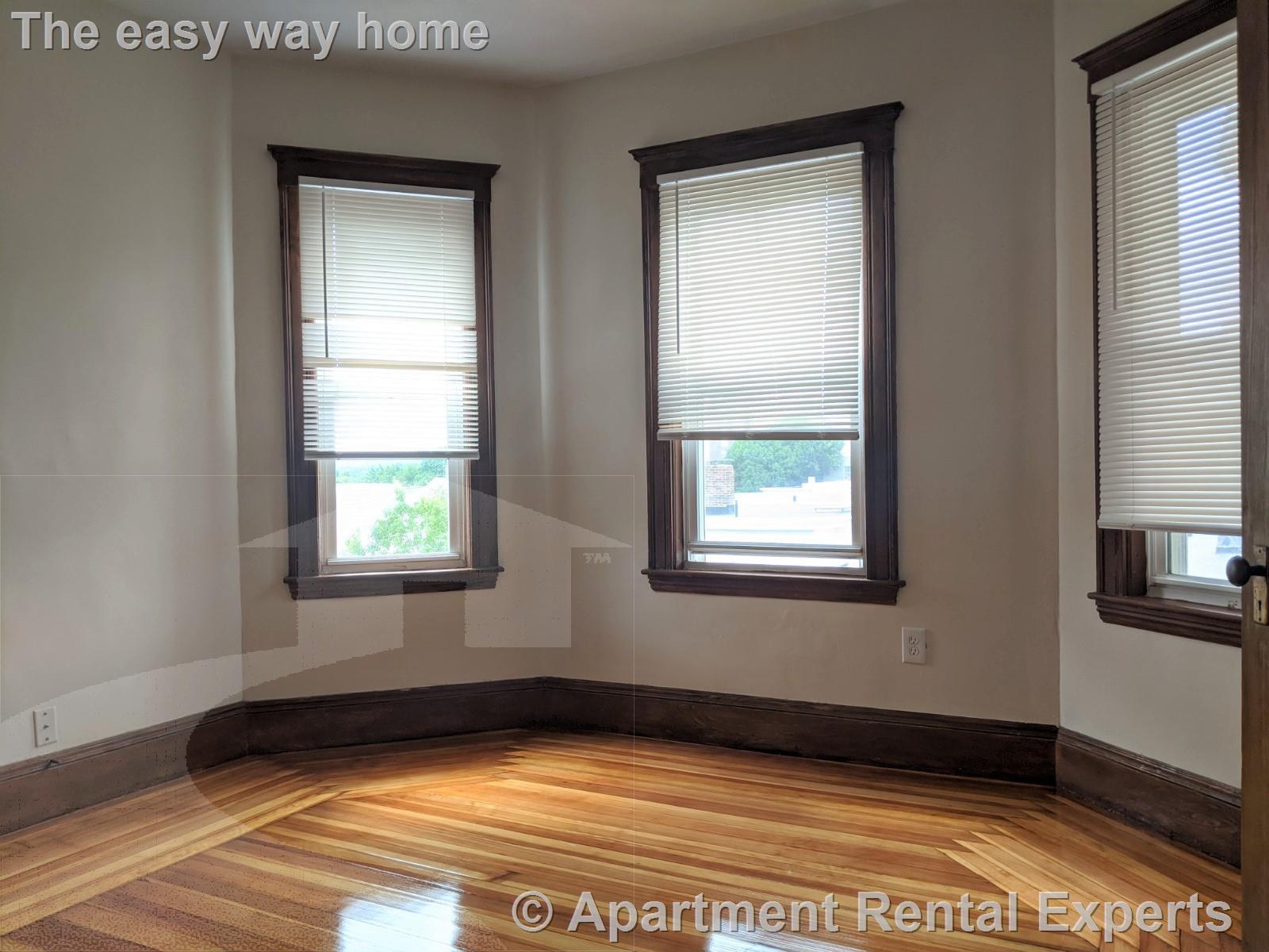 3 bed, 1 bath apartment for rent at 7-9 Belknap St Unit 3, Teele Square — photo 13 of 23