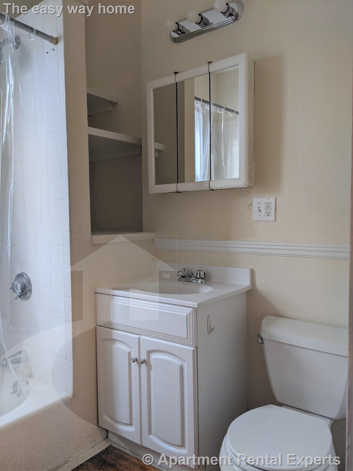 3 bed, 1 bath apartment for rent at 7-9 Belknap St Unit 3, Teele Square — photo 14 of 23