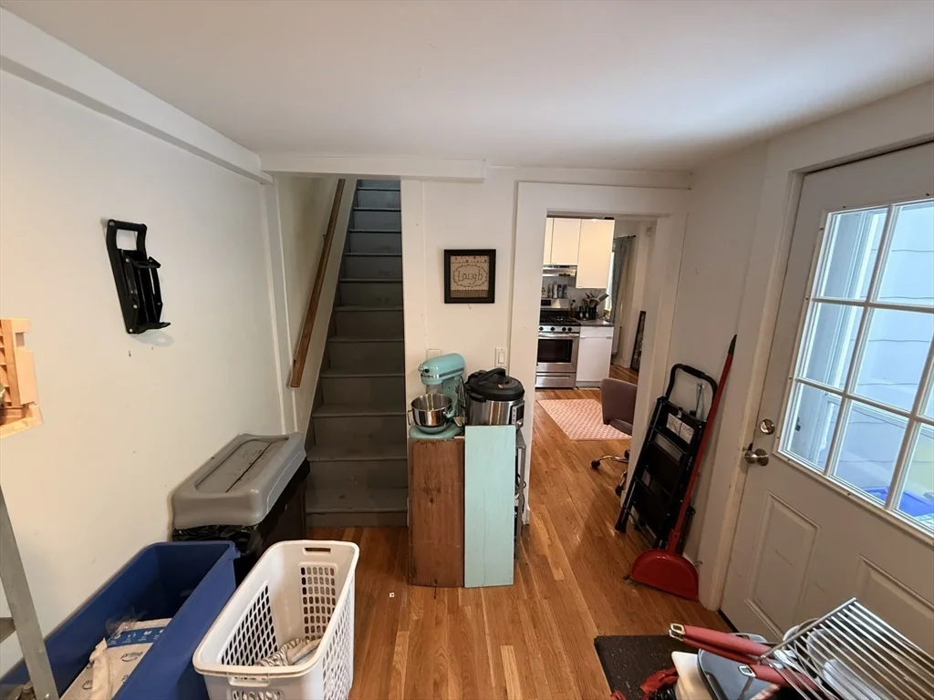 4 bed, 2 bath apartment for rent at 7-9 Biltmore St Unit 9, Jamaica Plain — photo 11 of 38