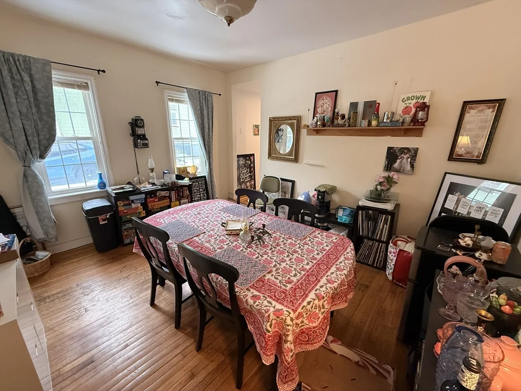 4 bed, 2 bath apartment for rent at 7-9 Biltmore St Unit 9, Jamaica Plain — photo 13 of 38