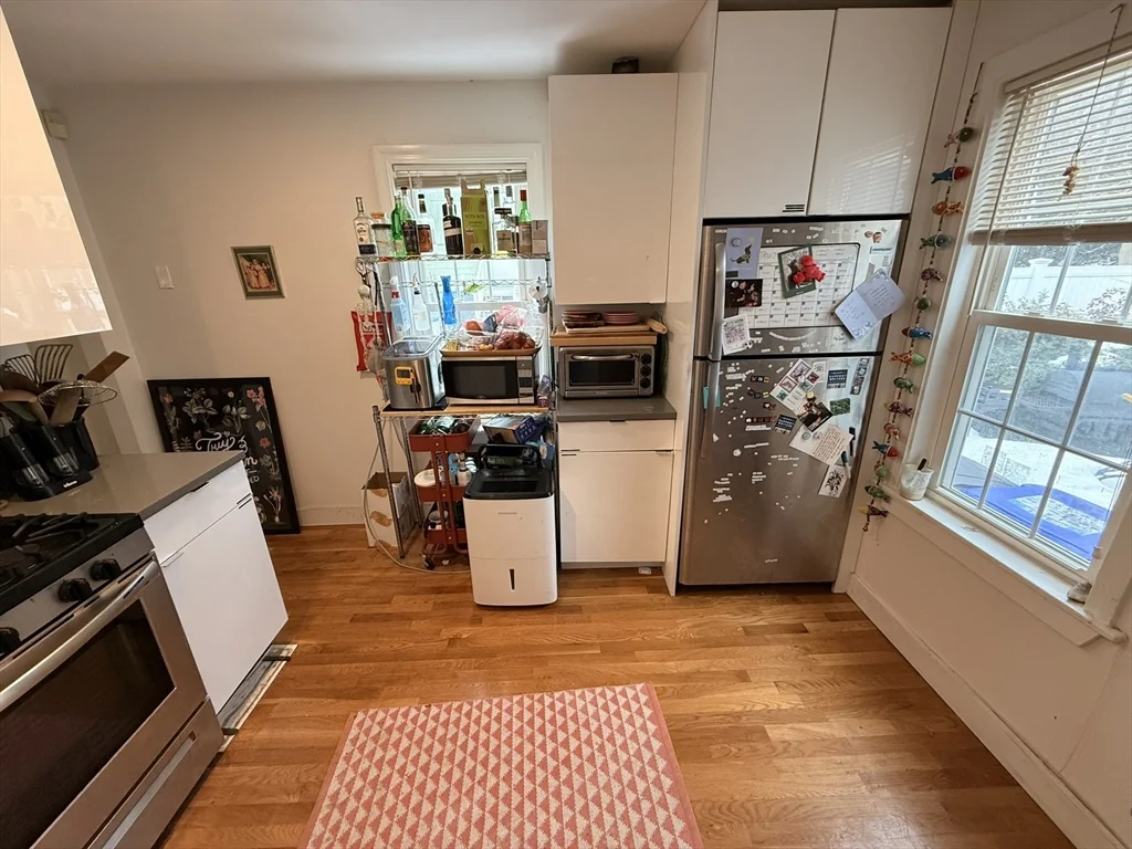 4 bed, 2 bath apartment for rent at 7-9 Biltmore St Unit 9, Jamaica Plain — photo 8 of 38