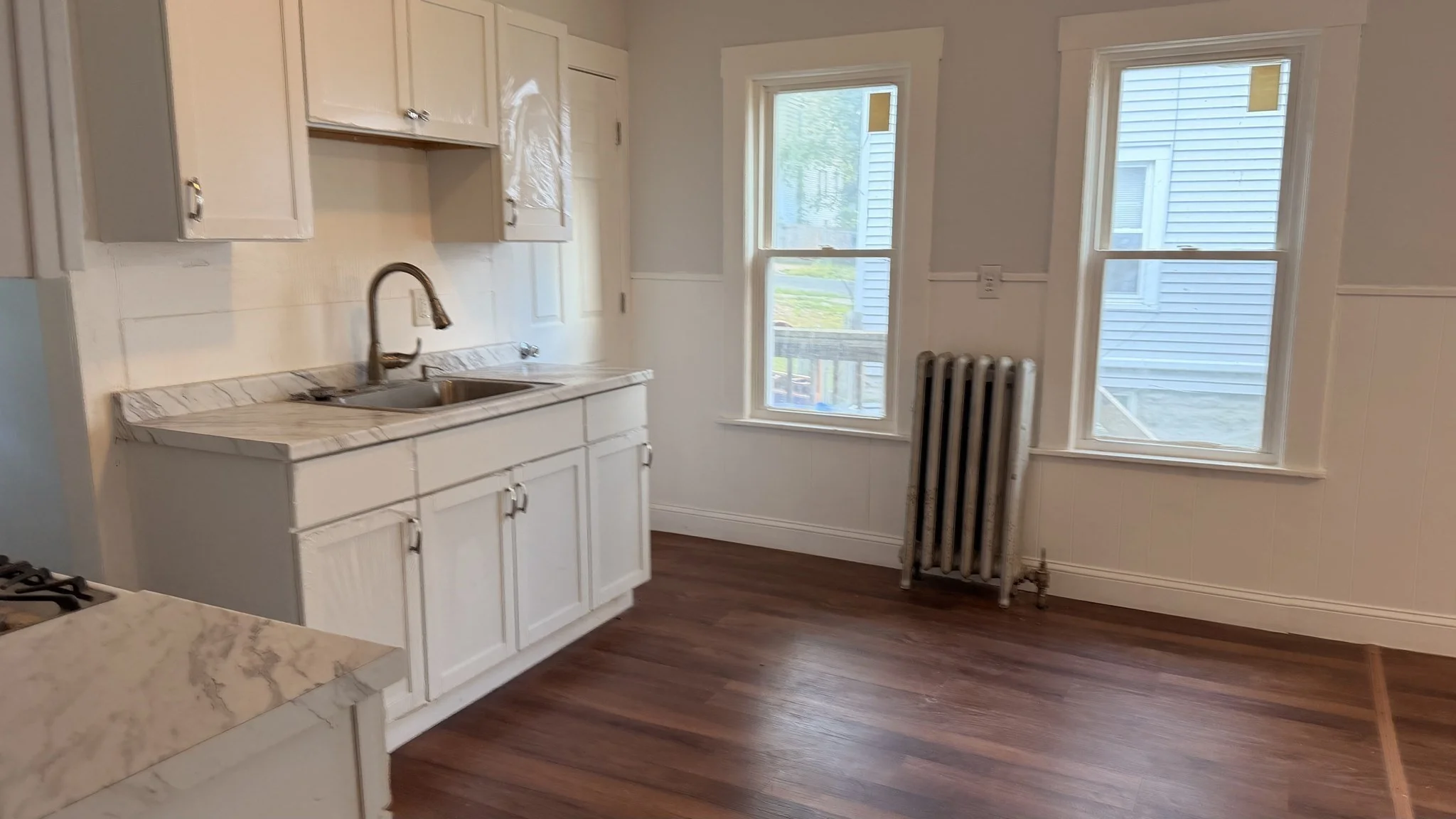 4 bed, 1 bath apartment for rent at 7-9 Glendell Ter Unit 1, Springfield — photo 3 of 10