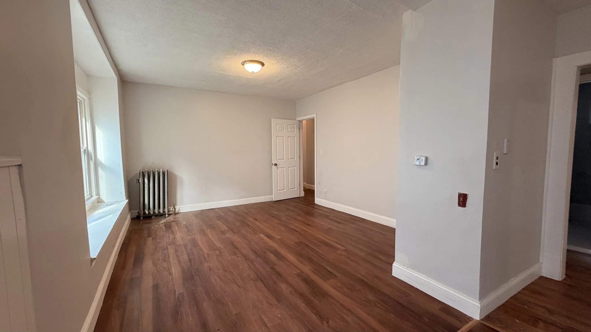 4 bed, 1 bath apartment for rent at 7-9 Glendell Ter Unit 1, Springfield — photo 4 of 10