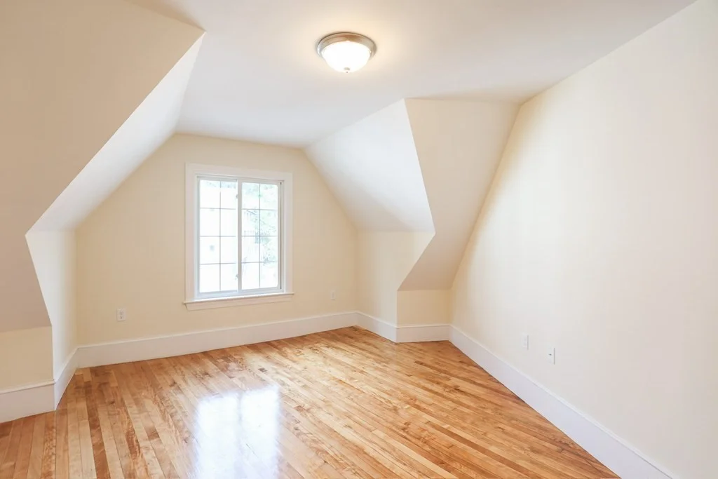 3 bed, 1 bath apartment for rent at 7-9 Pearl St Unit 3, Fitchburg — photo 9 of 12