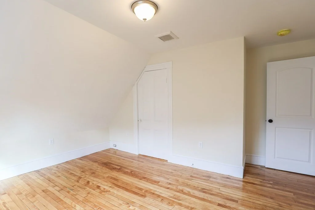3 bed, 1 bath apartment for rent at 7-9 Pearl St Unit 3, Fitchburg — photo 6 of 12