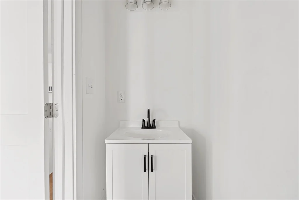 2 bed, 1 bath apartment for rent at 7-9 Second St Unit 9a, Wellington — photo 6 of 15