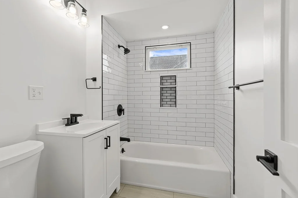 2 bed, 1 bath apartment for rent at 7-9 Second Unit 2, Wellington — photo 8 of 21