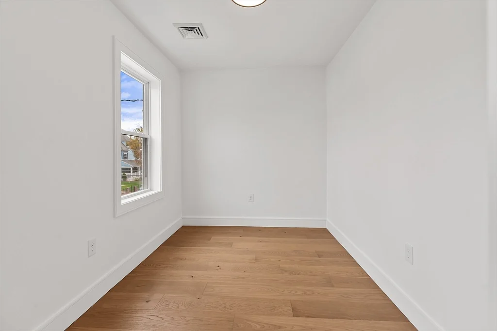 2 bed, 1 bath apartment for rent at 7-9 Second Unit 2, Wellington — photo 13 of 21