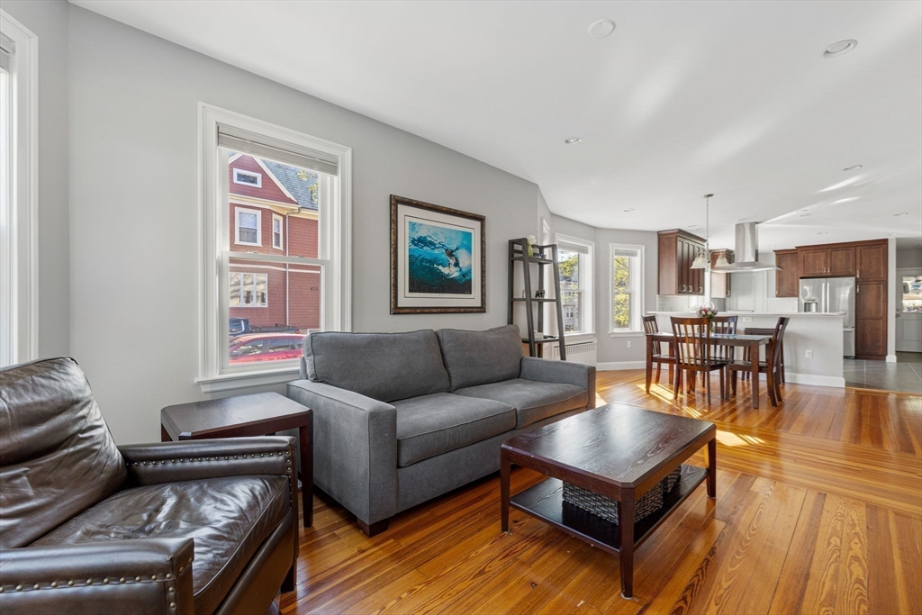 3 bed, 1 bath apartment for rent at 7-9 Stoughton Unit 1, Tufts University — photo 6 of 28