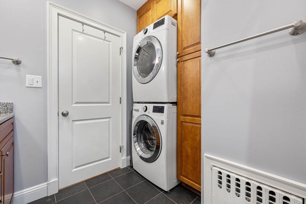 3 bed, 1 bath apartment for rent at 7-9 Stoughton Unit 1, Tufts University — photo 17 of 28