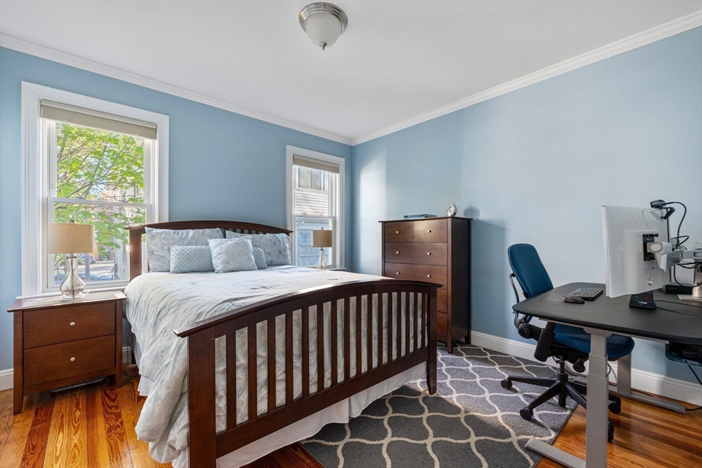 3 bed, 1 bath apartment for rent at 7-9 Stoughton Unit 1, Tufts University — photo 14 of 28