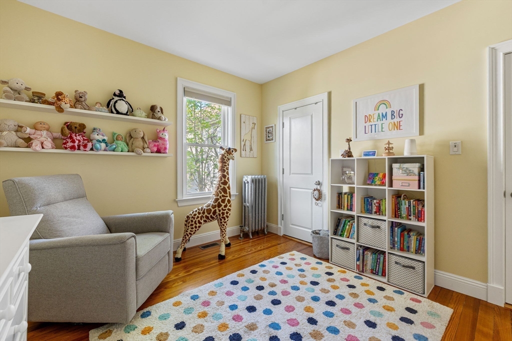 3 bed, 1 bath apartment for rent at 7-9 Stoughton Unit 1, Tufts University — photo 20 of 28