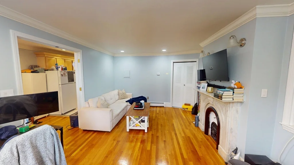 1 bed, 1 bath apartment for rent at 7-9 Thomas Park Unit 4, South Boston — photo 1 of 7
