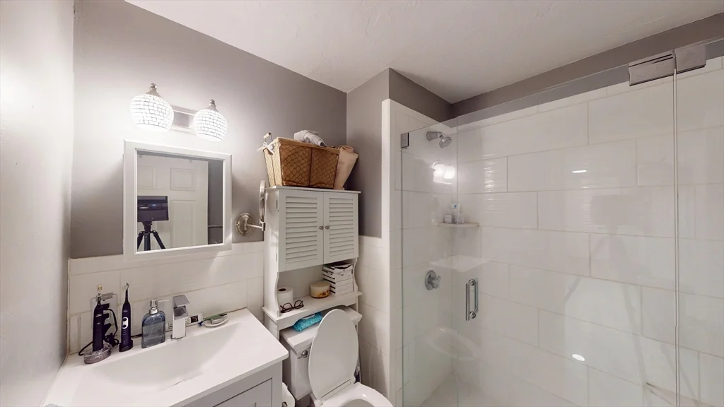 1 bed, 1 bath apartment for rent at 7-9 Thomas Park Unit 4, South Boston — photo 7 of 7