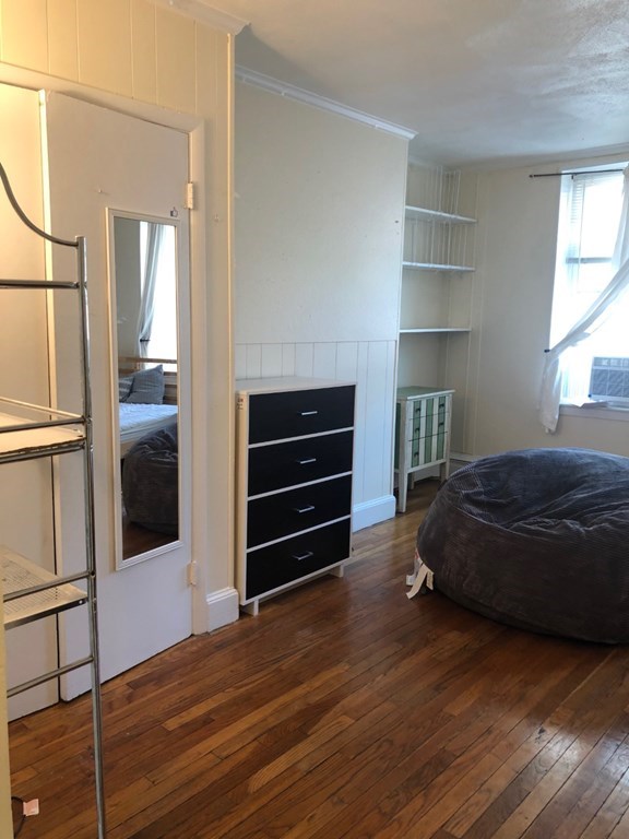 Studio bed, 1 bath apartment for rent at 7 Aberdeen St Unit 3, Fenway — photo 3 of 10