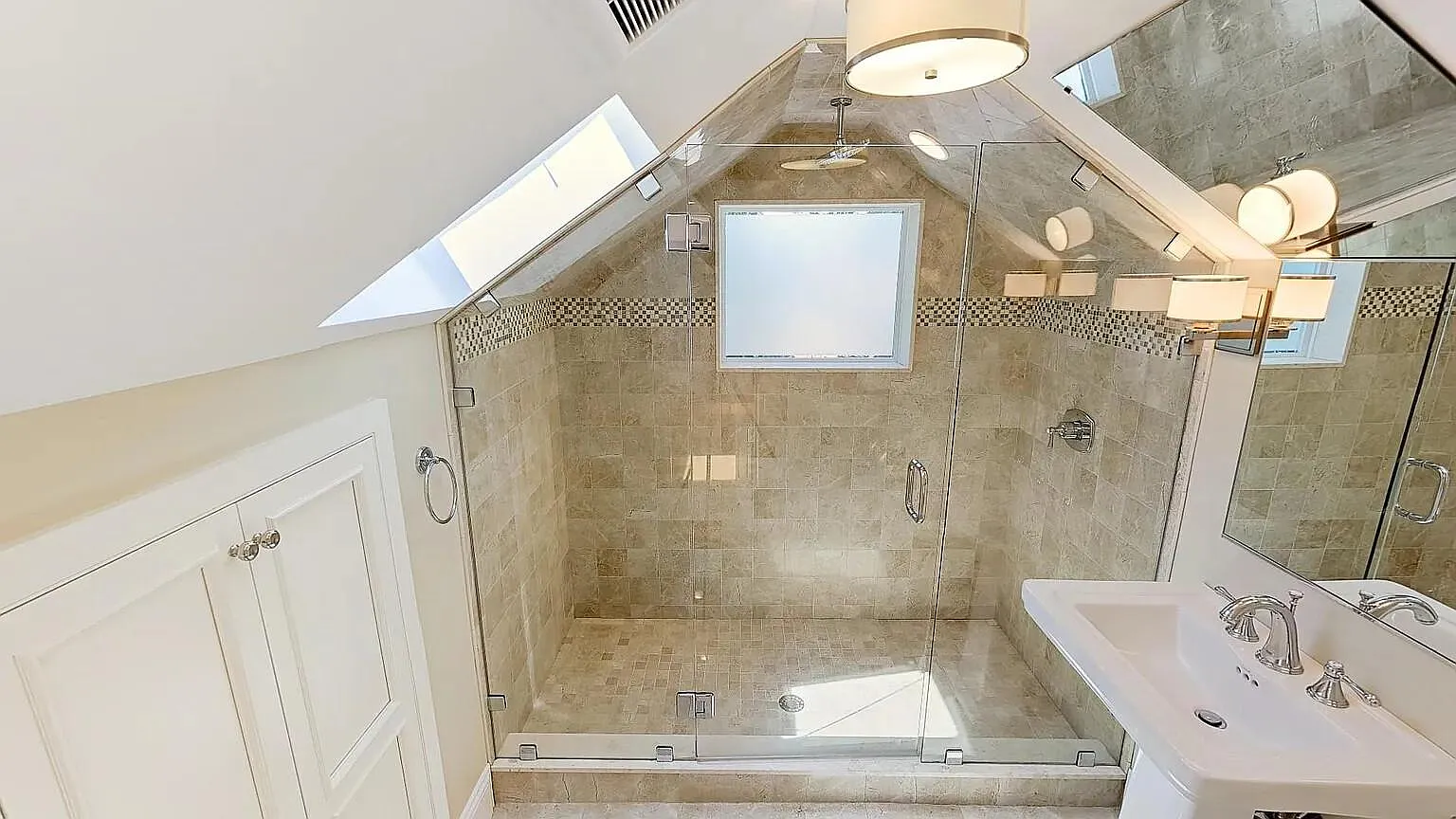 4 bed, 2.5 bath apartment for rent at 7 Acron Rd Unit 1, High Street Hill — photo 9 of 13