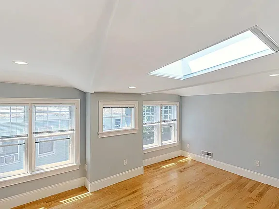 4 bed, 2.5 bath apartment for rent at 7 Acron Rd Unit 1, High Street Hill — photo 7 of 13