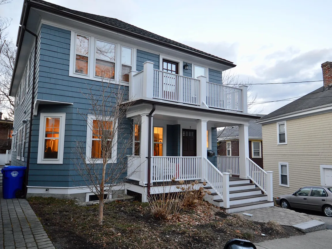 4 bed, 2.5 bath apartment for rent at 7 Acron Rd Unit 1, High Street Hill — photo 1 of 13