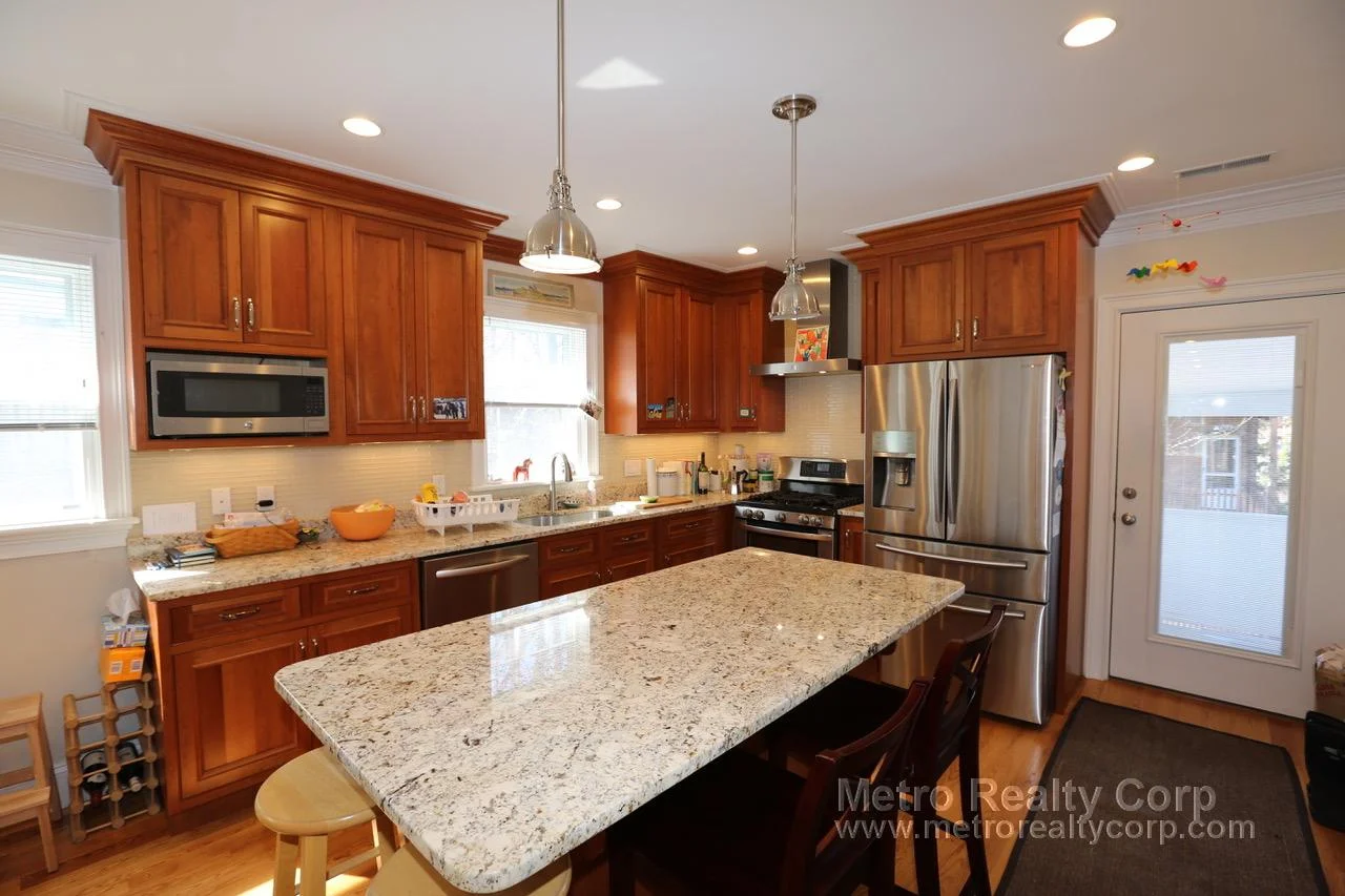 4 bed, 2 bath apartment for rent at 7 Acron Rd Unit 2, Brookline Village — photo 1 of 16