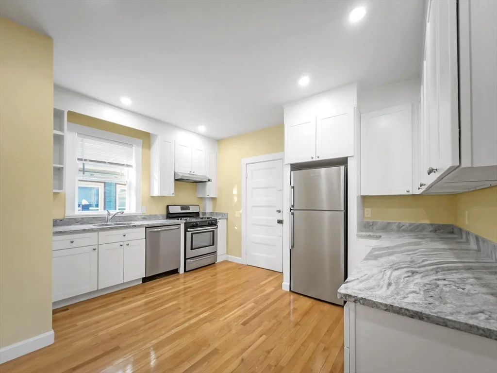3 bed, 1 bath apartment for rent at 7 Adelaide St Unit 2, Jamaica Plain — photo 2 of 25