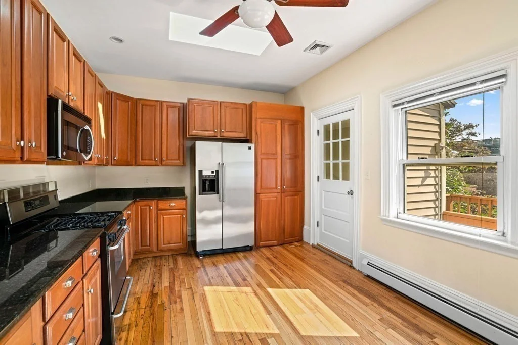 2 bed, 2 bath apartment for rent at 7 Albion Pl Unit 2, Charlestown — photo 7 of 15