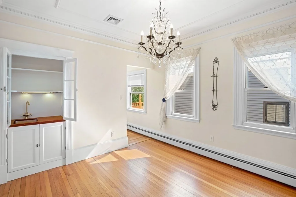 2 bed, 2 bath apartment for rent at 7 Albion Pl Unit 2, Charlestown — photo 4 of 15