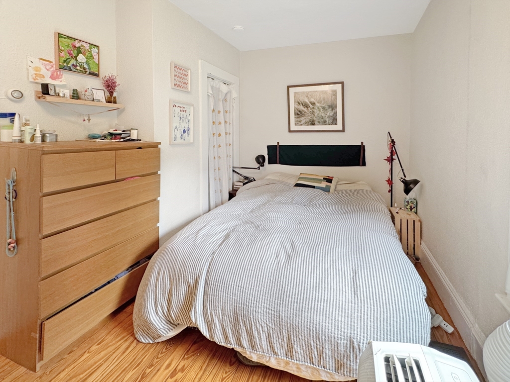 1 bed, 1 bath apartment for rent at 7 Albion Ter Unit 1, Magoun Square — photo 6 of 10