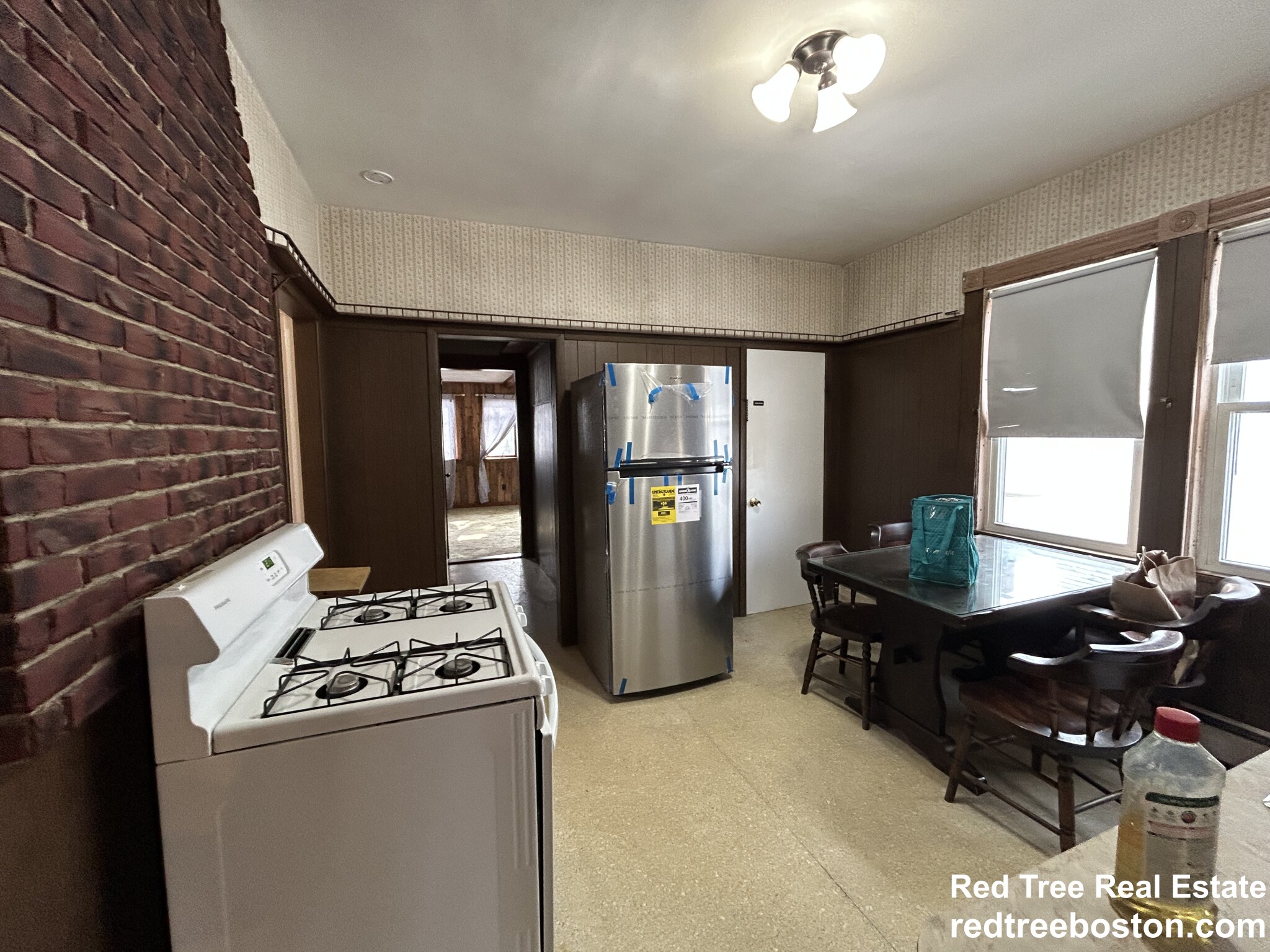4 bed, 1 bath apartment for rent at 7 Aldie St Unit 2, Allston — photo 3 of 16