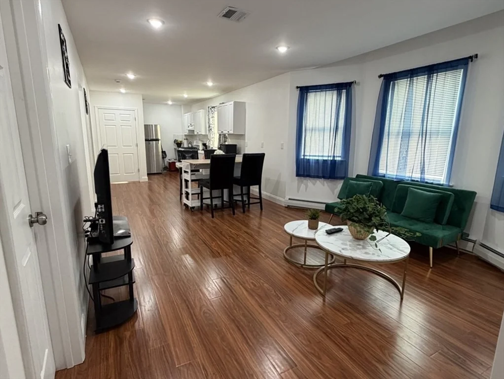 3 bed, 1 bath apartment for rent at 7 Alexander Ave Unit 2, Medford — photo 1 of 21