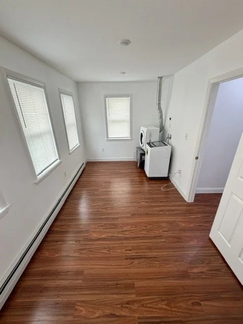 3 bed, 1 bath apartment for rent at 7 Alexander Ave Unit 2, Medford — photo 6 of 21