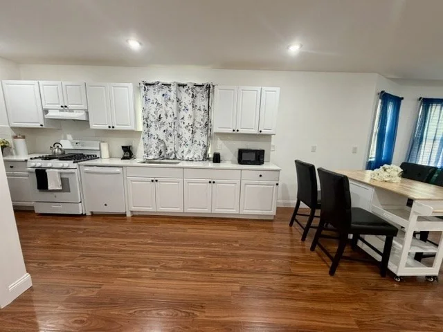 3 bed, 1 bath apartment for rent at 7 Alexander Ave Unit 2, Medford — photo 4 of 21