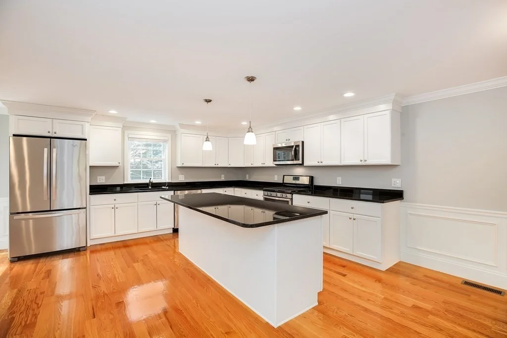 3 bed, 2 bath apartment for rent at 7 Allen St Unit 7, Woburn — photo 7 of 26