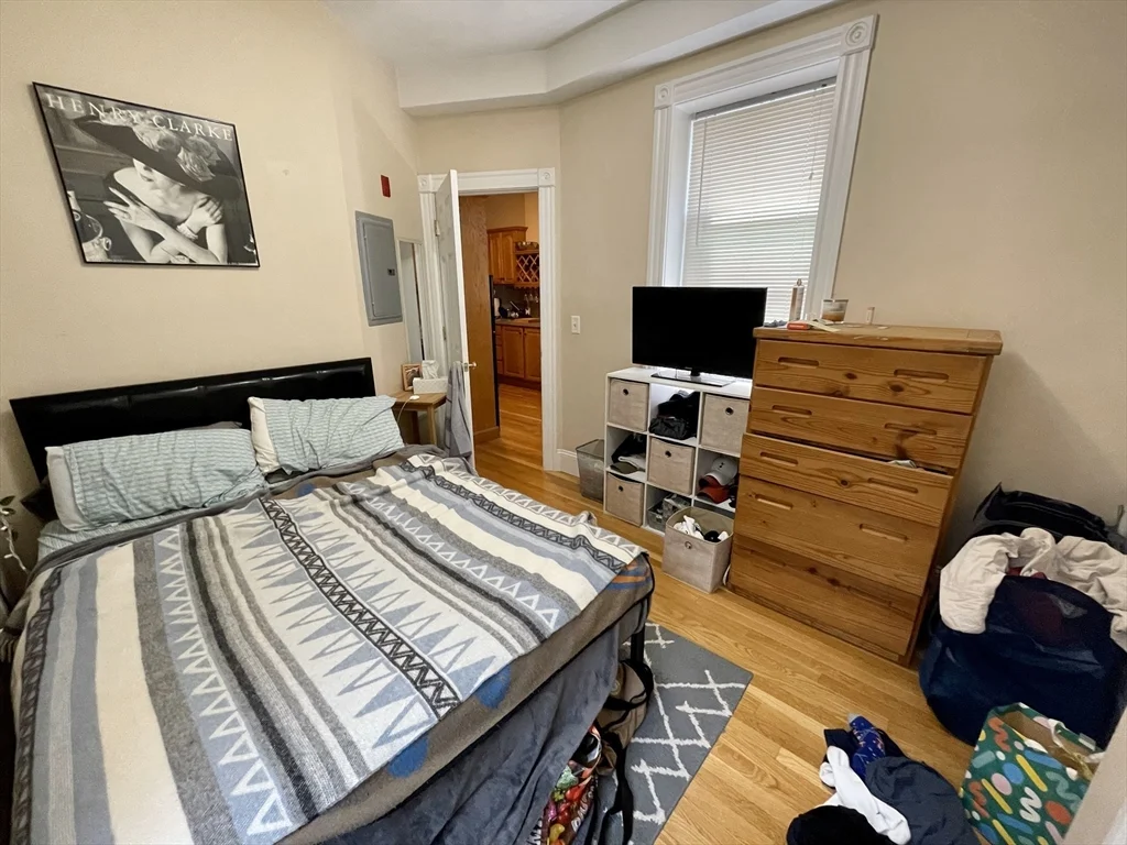 2 bed, 1 bath apartment for rent at 7 Anderson St Unit 7, Beacon Hill — photo 8 of 14