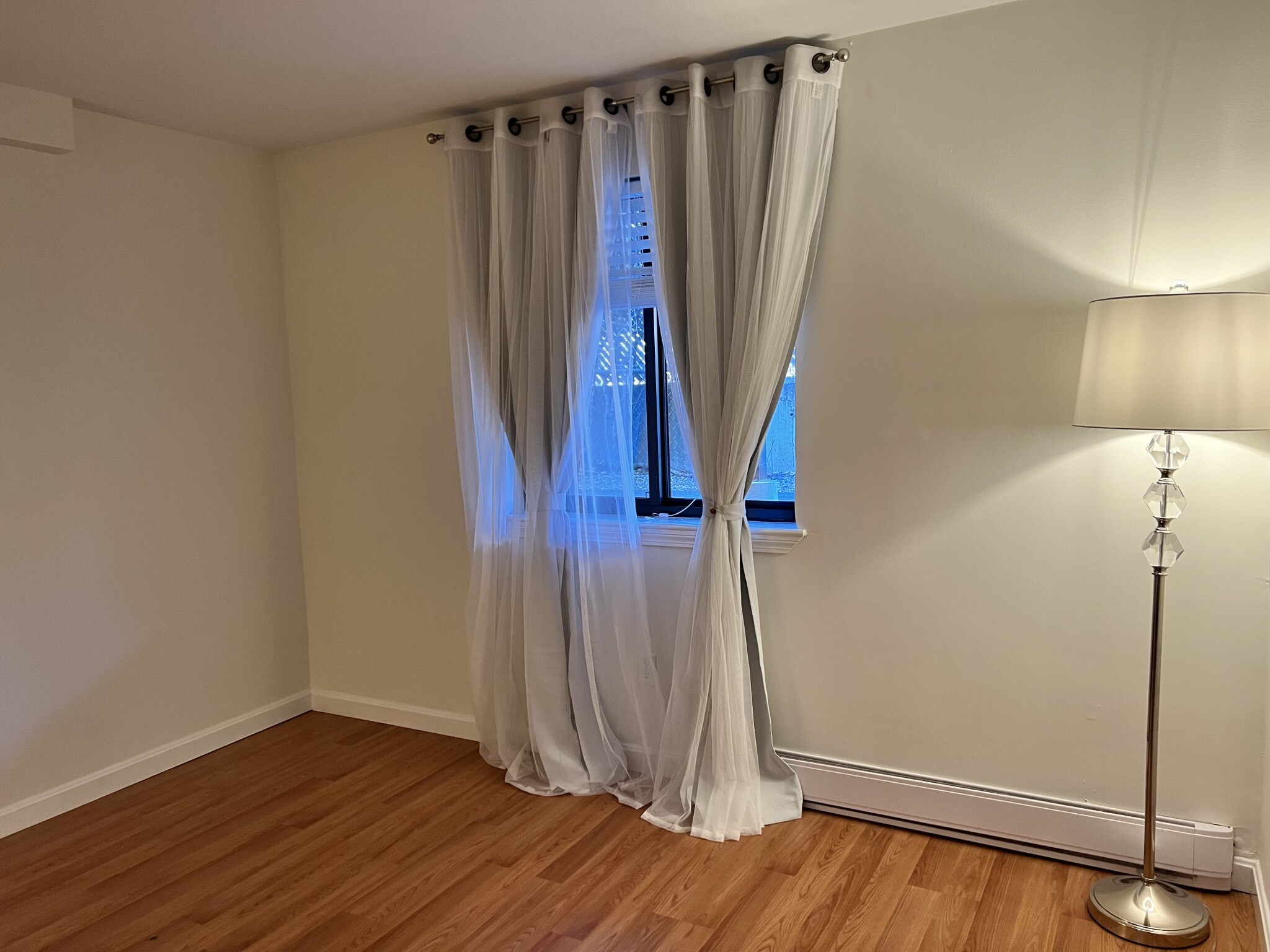 Studio bed, 1 bath apartment for rent at 7 Arizona Ter Unit 2, Arlington — photo 6 of 13