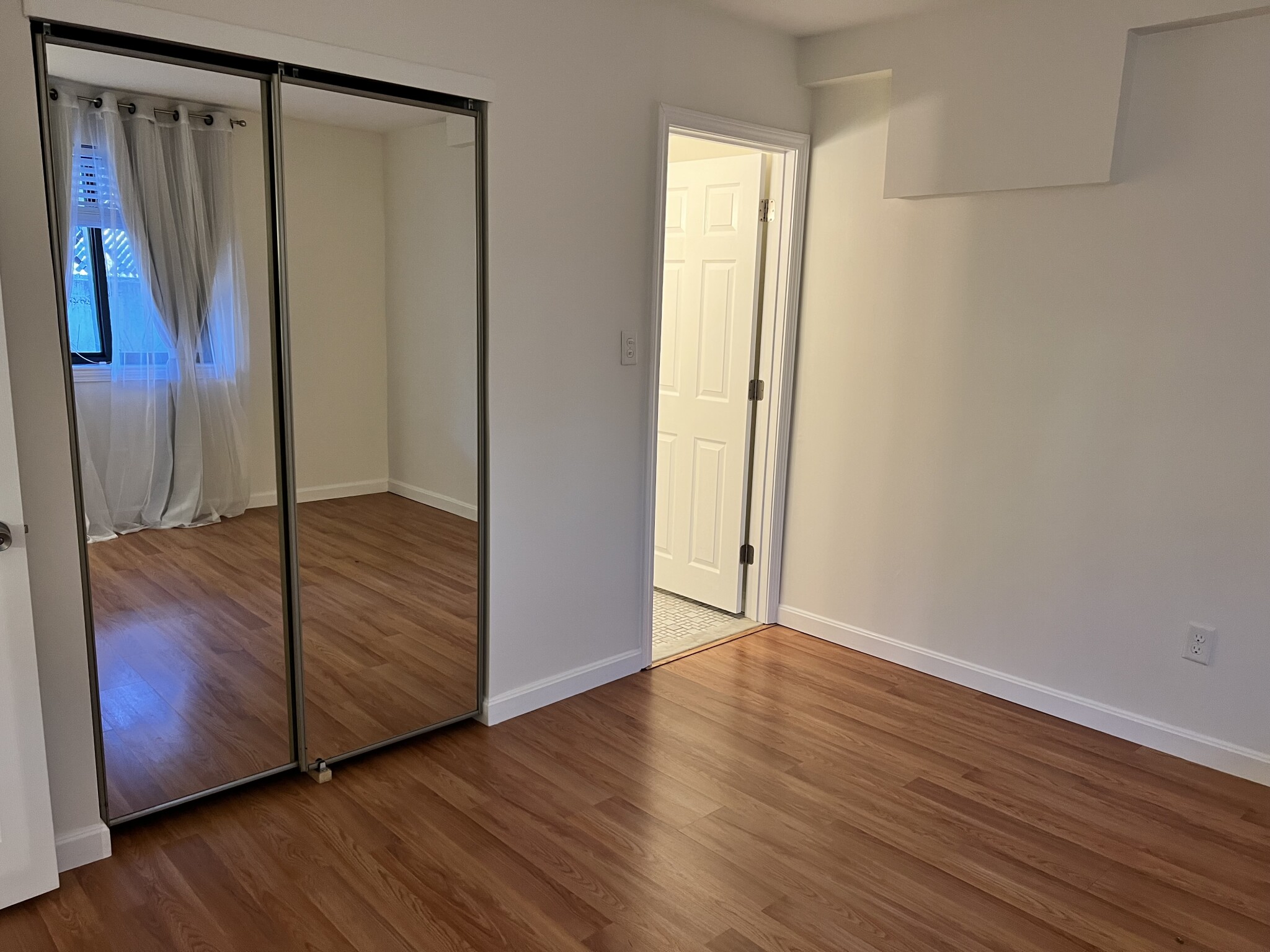 Studio bed, 1 bath apartment for rent at 7 Arizona Ter Unit 2, Arlington — photo 7 of 13