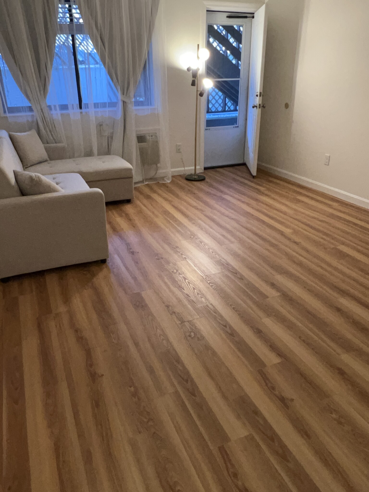 Studio bed, 1 bath apartment for rent at 7 Arizona Ter Unit 2, Arlington — photo 1 of 13