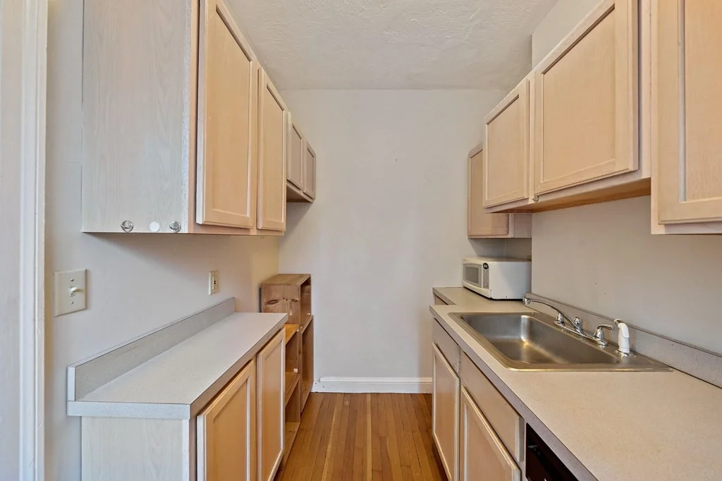 1 bed, 1 bath apartment for rent at 7 Arlington St Unit 24, Cambridge — photo 8 of 19