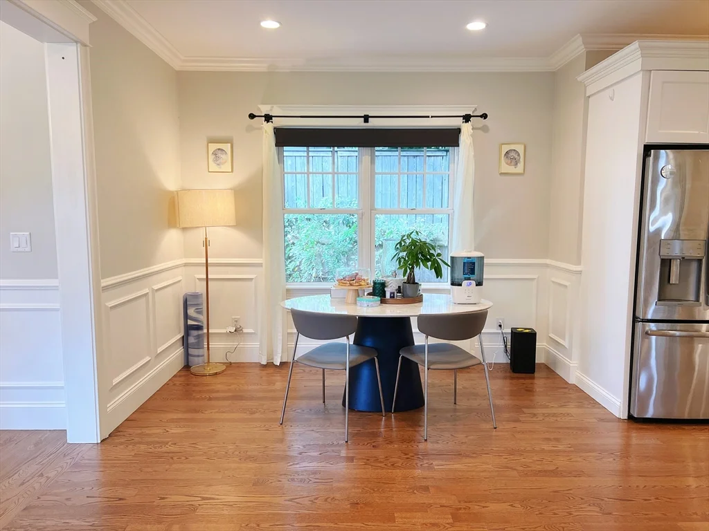 4 bed, 4+ bath apartment for rent at 7 Auburn Unit 7, Newton — photo 6 of 26
