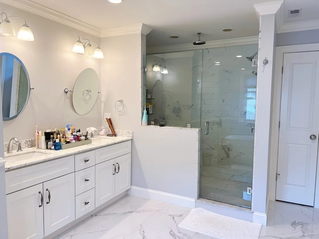 4 bed, 4+ bath apartment for rent at 7 Auburn Unit 7, Newton — photo 12 of 26
