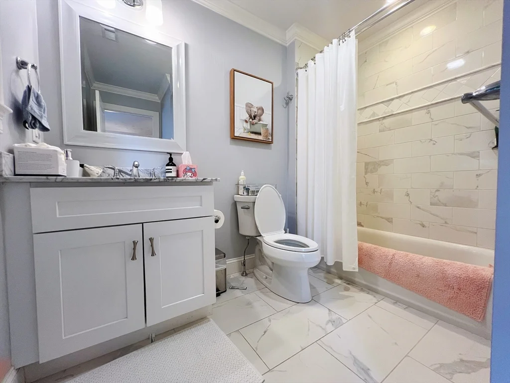 4 bed, 4+ bath apartment for rent at 7 Auburn Unit 7, Newton — photo 16 of 26