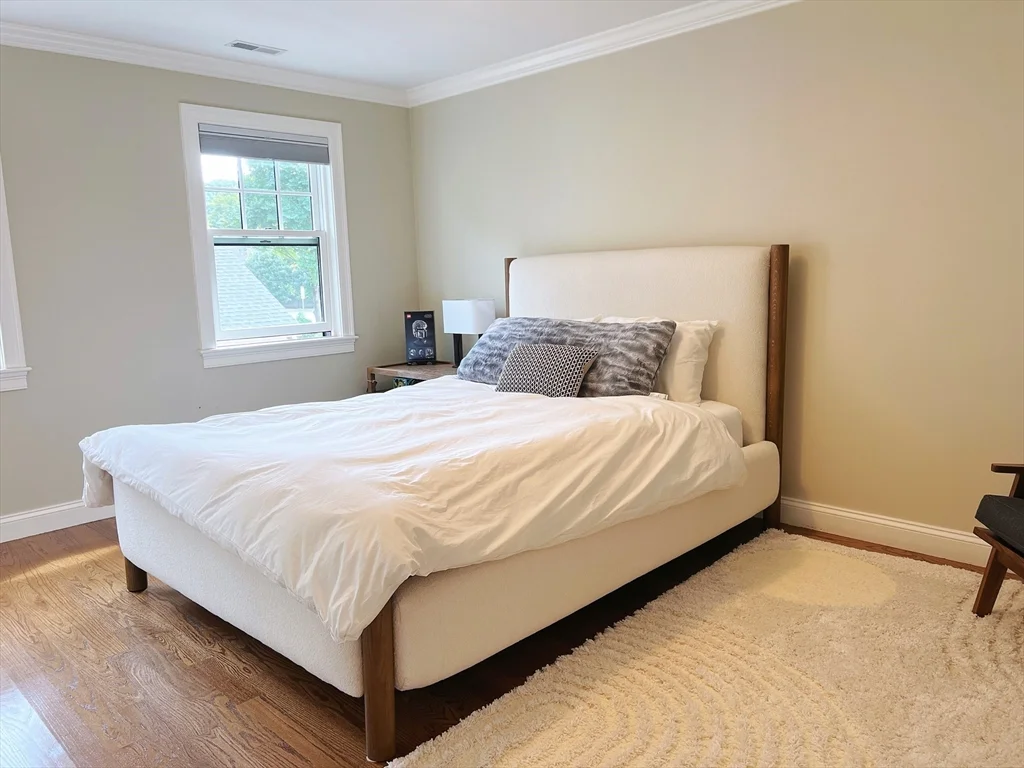 4 bed, 4+ bath apartment for rent at 7 Auburn Unit 7, Newton — photo 17 of 26