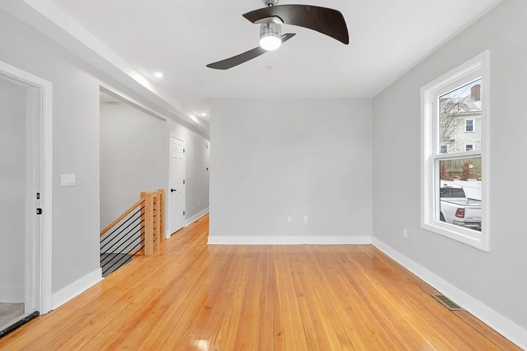 5 bed, 3 bath apartment for rent at 7 Austin St Unit 1, Hyde Park — photo 6 of 39