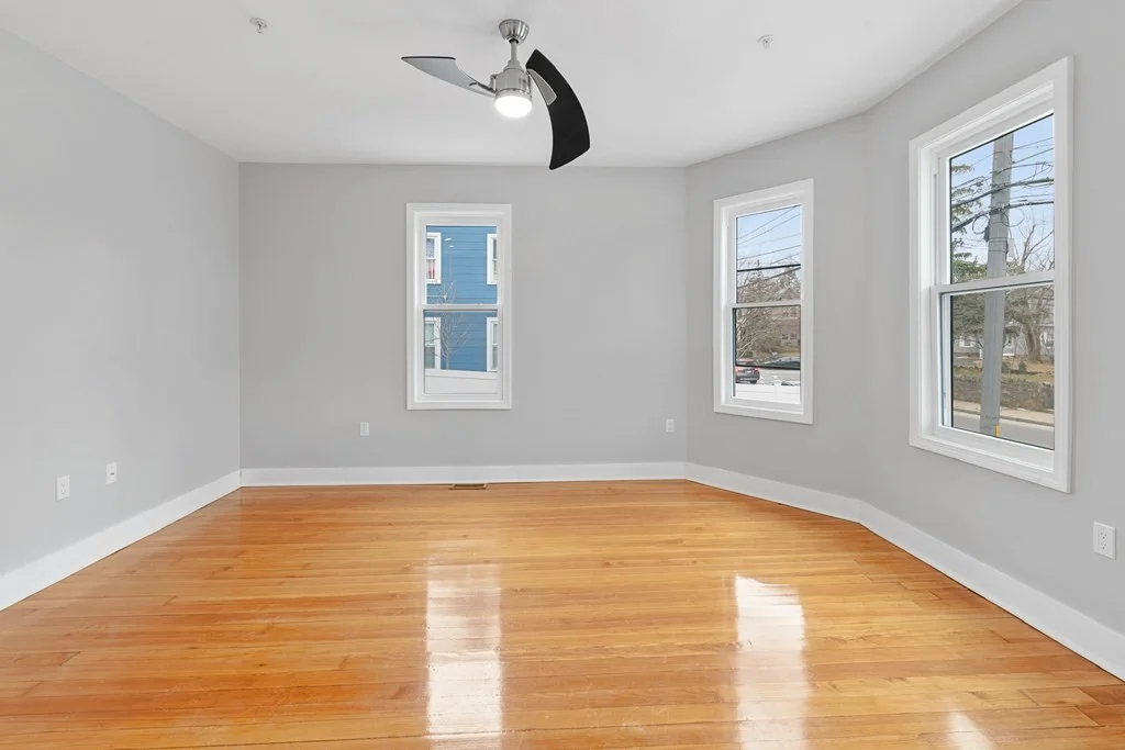 5 bed, 3 bath apartment for rent at 7 Austin St Unit 1, Hyde Park — photo 38 of 39
