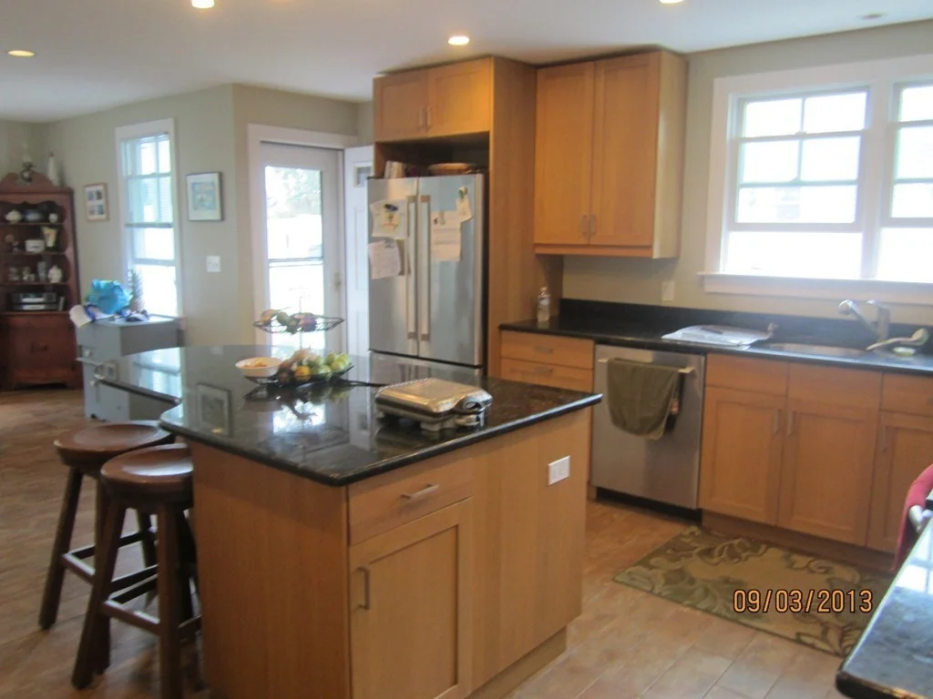 3 bed, 2 bath apartment for rent at 7 Avenue A Unit 0, White Horse Beach — photo 2 of 10