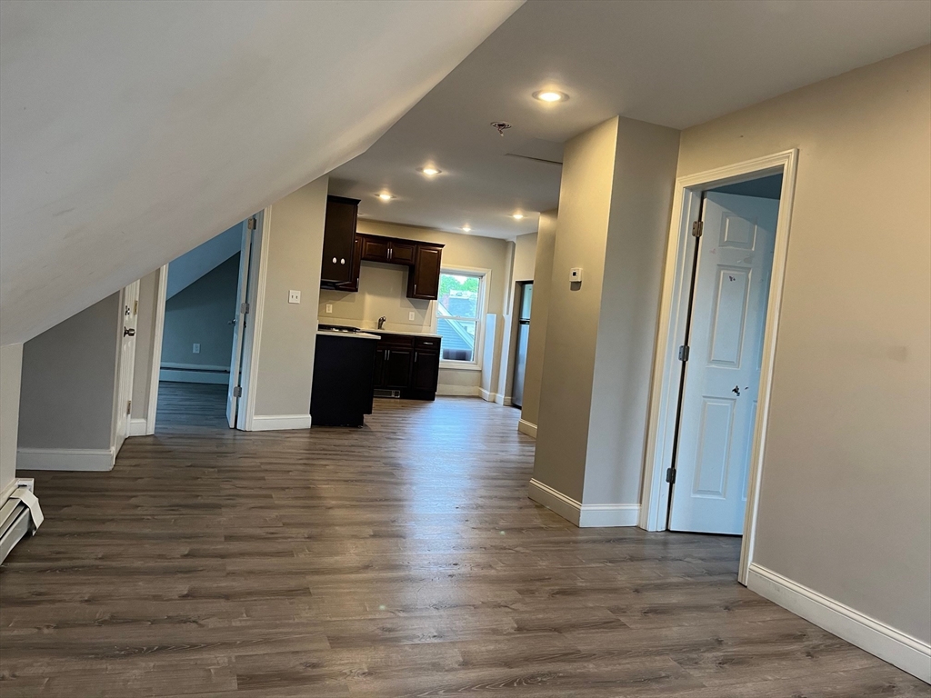 2 bed, 1 bath apartment for rent at 7 Balcomb St Unit 3, Salem — photo 7 of 19