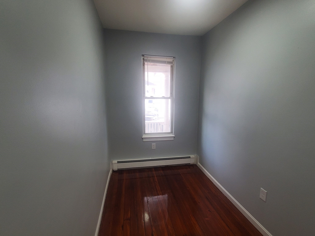 3 bed, 1 bath apartment for rent at 7 Balfour St Unit 1, Dorchester — photo 12 of 12