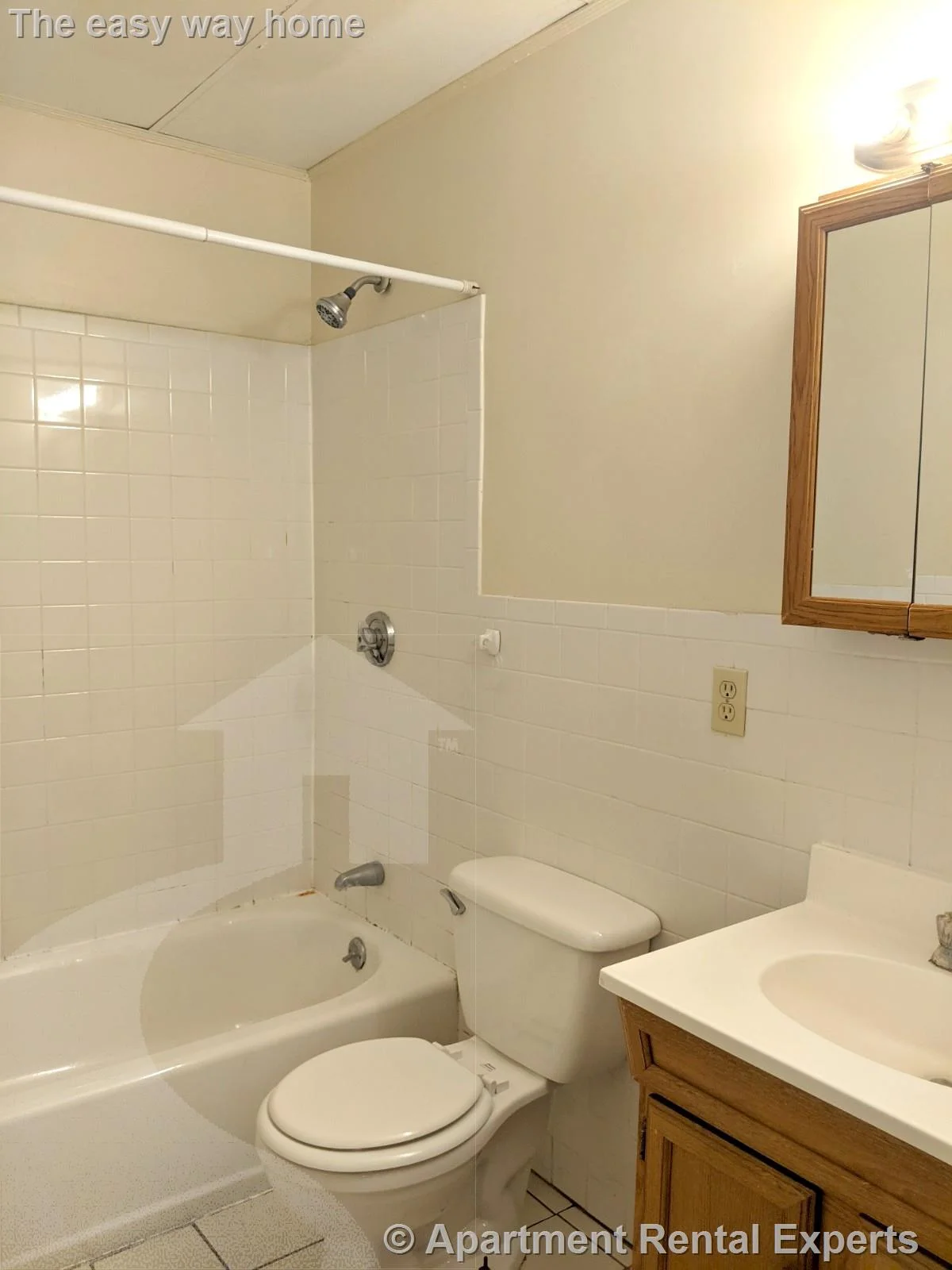 3 bed, 2 bath apartment for rent at 7 Banks St Unit 1, Harvard Square — photo 18 of 23