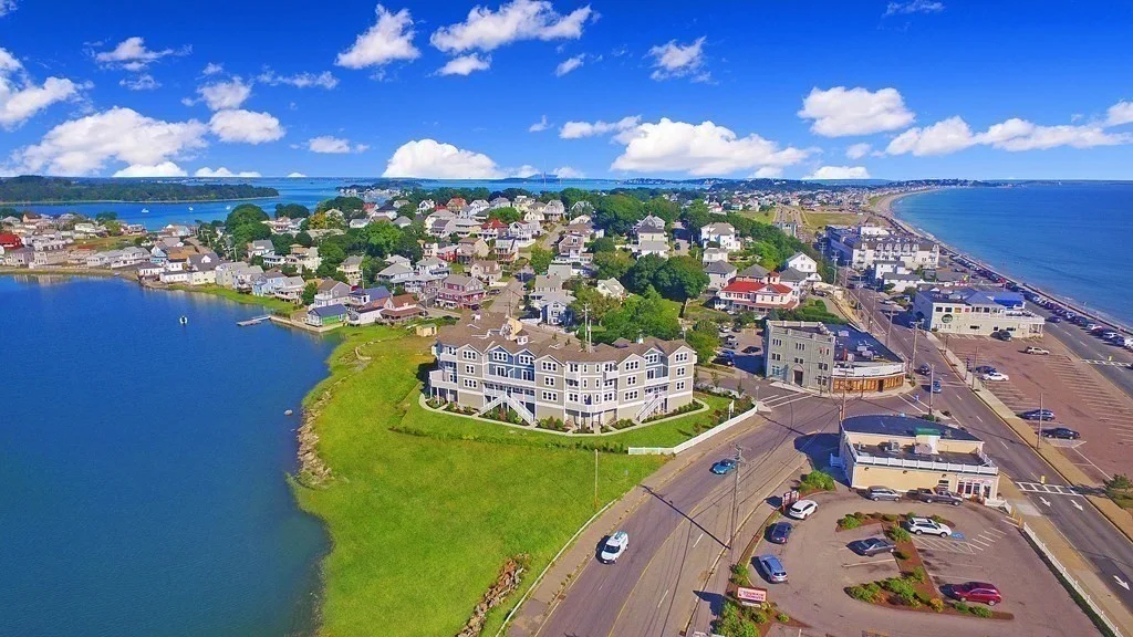 3 bed, 2 bath apartment for rent at 7 Bay St Unit 10, Sagamore Hill