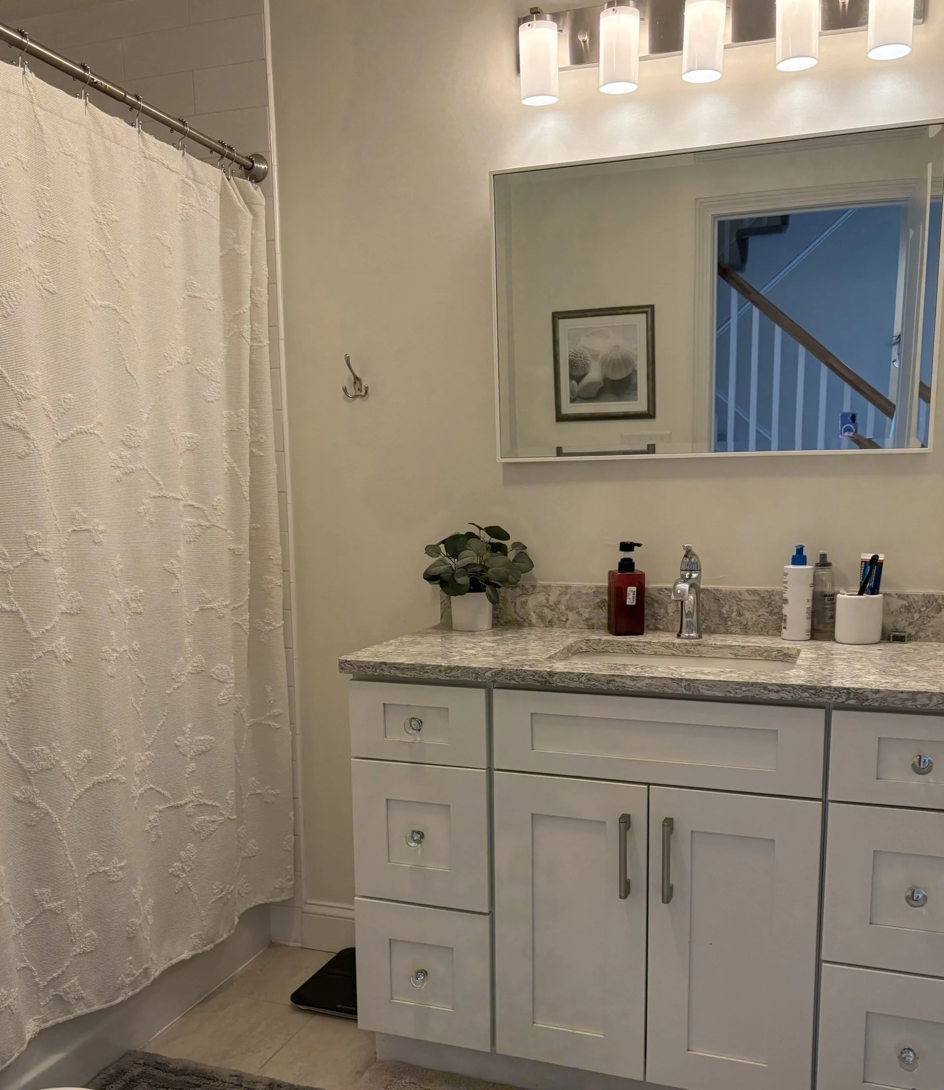 3 bed, 2 bath apartment for rent at 7 Bay St Unit 10, Sagamore Hill — photo 16 of 32